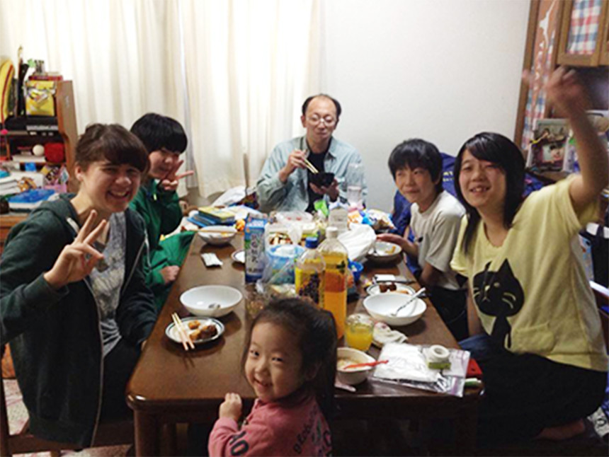 【写真】ホストファミリーの写真